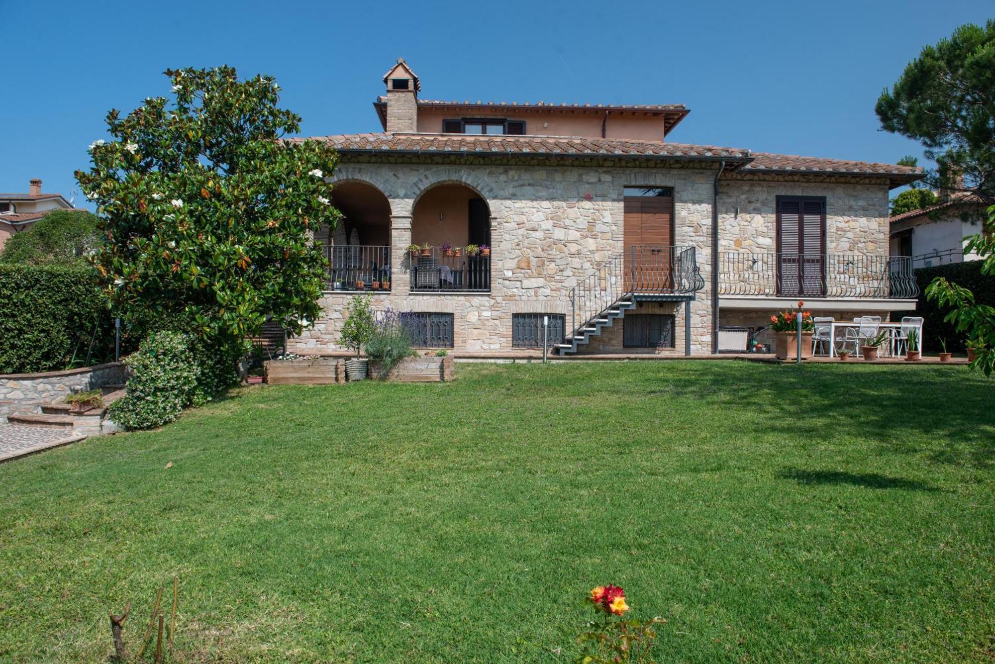 Dolce Alba Bed & Breakfast Montecastrilli Екстериор снимка